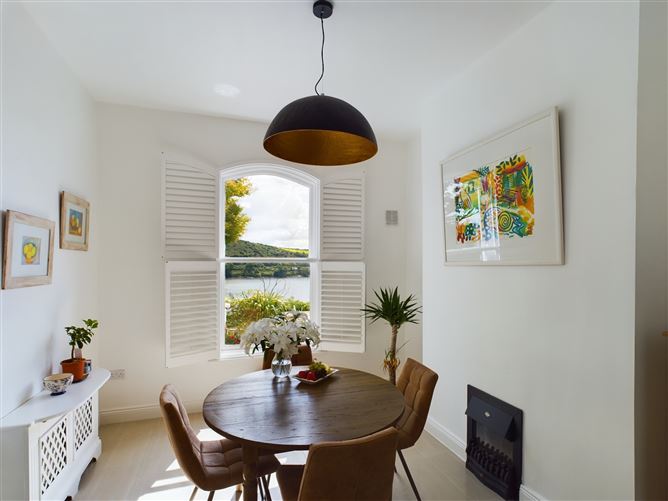 4 River View Place, Glenbrook, Passage West, Cork