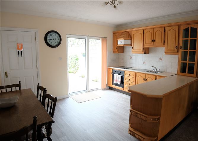 12 The Square, Loughrea, Galway