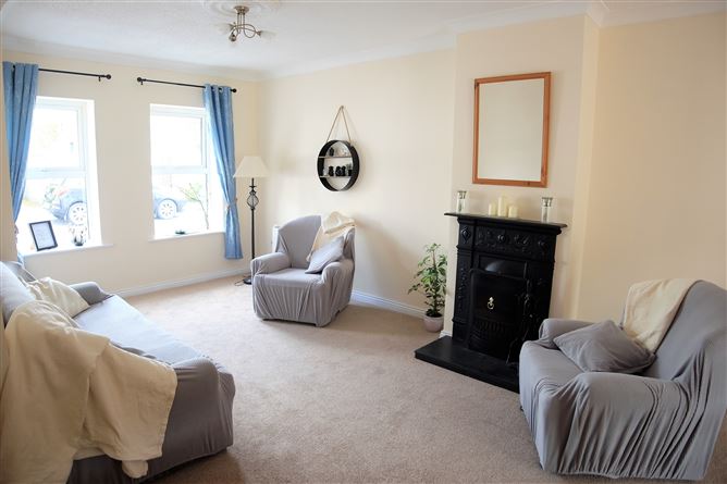 12 The Square, Loughrea, Galway