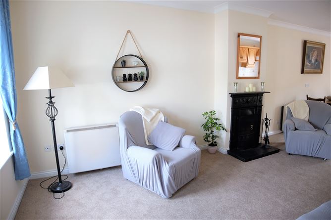 12 The Square, Loughrea, Galway