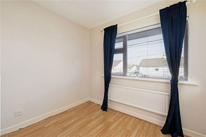 10 Lakeside Park, Naas, Kildare