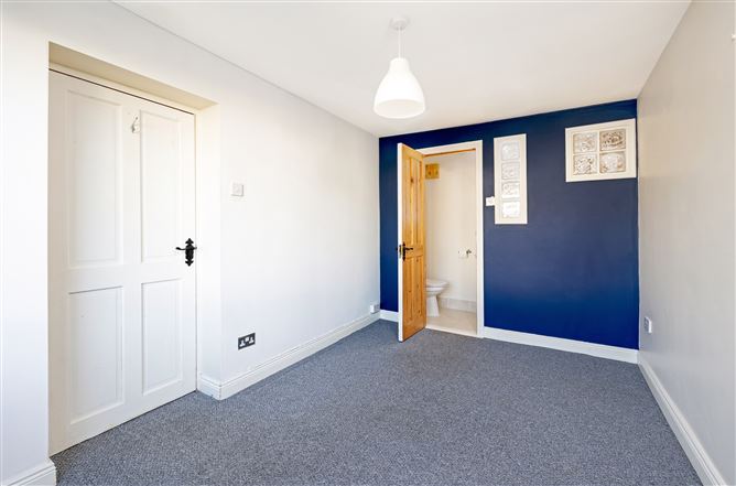10 Lakeside Park, Naas, Kildare