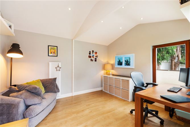 10 Wainsfort Crescent, Terenure, Dublin 6W