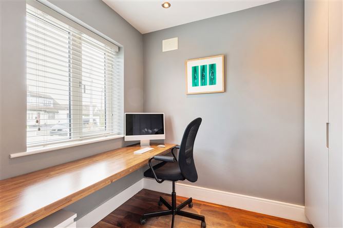 10 Wainsfort Crescent, Terenure, Dublin 6W