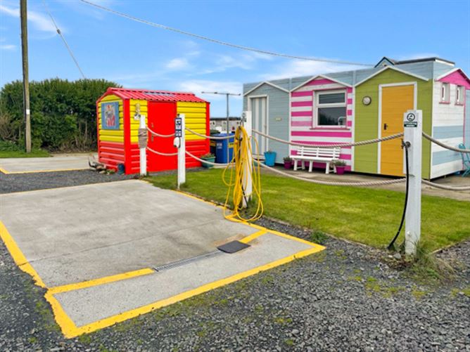 Strand Camping, Killard Road, Doonbeg, Kilrush, Co. Clare.