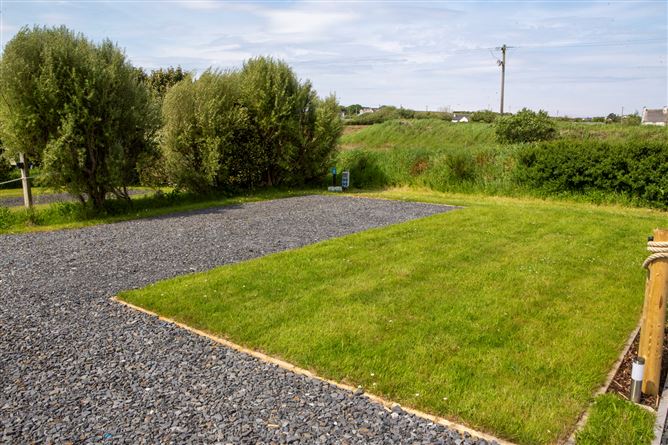 Strand Camping, Killard Road, Doonbeg, Kilrush, Co. Clare.