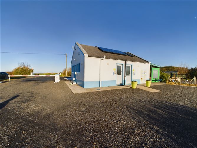 Strand Camping, Killard Road, Doonbeg, Kilrush, Co. Clare.