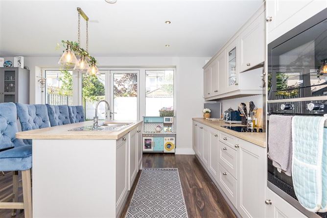 2 Knightsgate Crescent, Rush, Dublin