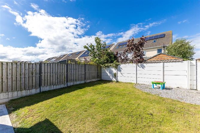 2 Knightsgate Crescent, Rush, Dublin
