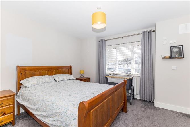 2 Knightsgate Crescent, Rush, Dublin