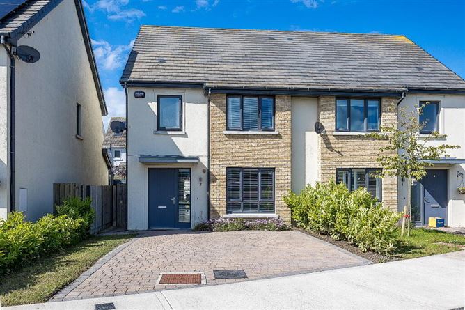 2 Knightsgate Crescent, Rush, Dublin