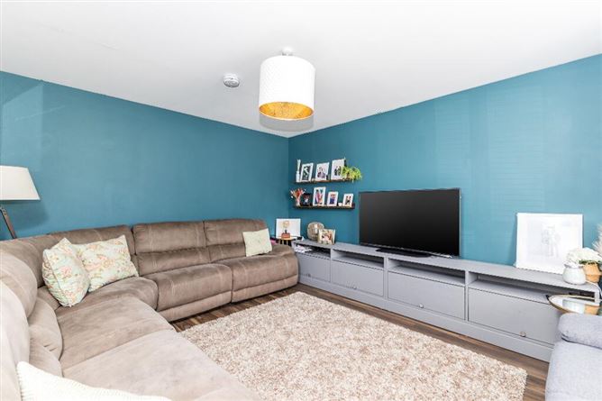 2 Knightsgate Crescent, Rush, Dublin