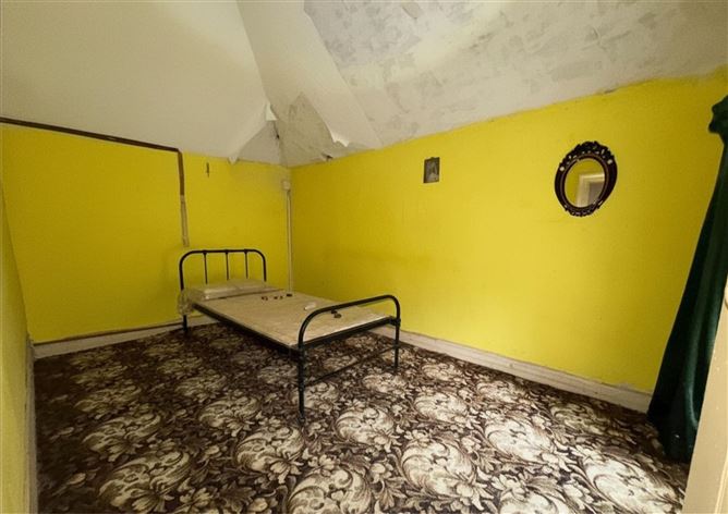 Period Farmhouse On C. 1.53 Acre, Knocknagull , Dunlavin, Wicklow