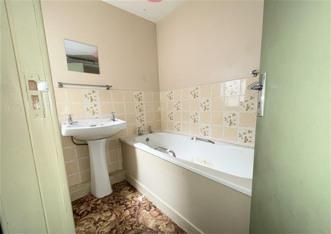 Period Farmhouse On C. 1.53 Acre, Knocknagull , Dunlavin, Wicklow