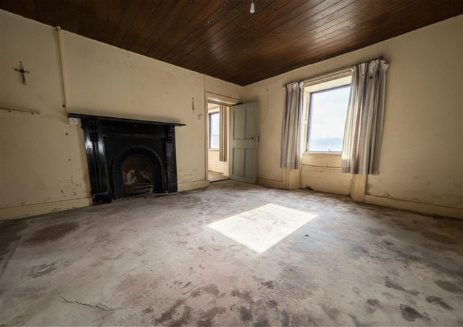 Period Farmhouse On C. 1.53 Acre, Knocknagull , Dunlavin, Wicklow