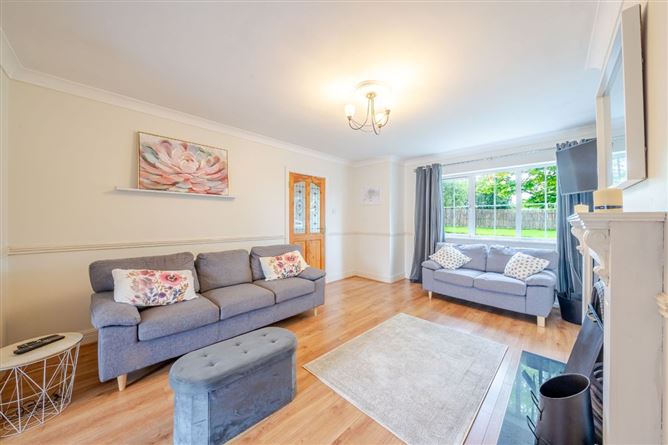 9 White Horse Lane, Castlebar, Mayo