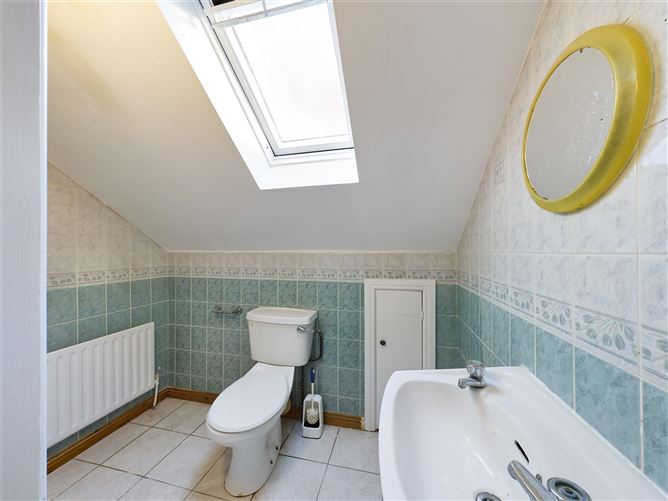 22B Aughanteeroe, Gort Road, Ennis, Co. Clare