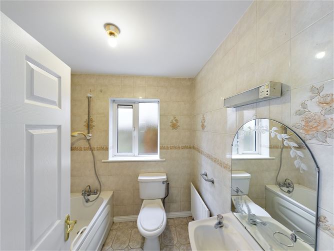 22B Aughanteeroe, Gort Road, Ennis, Co. Clare