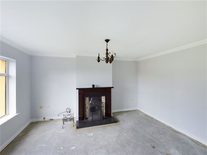 22B Aughanteeroe, Gort Road, Ennis, Co. Clare