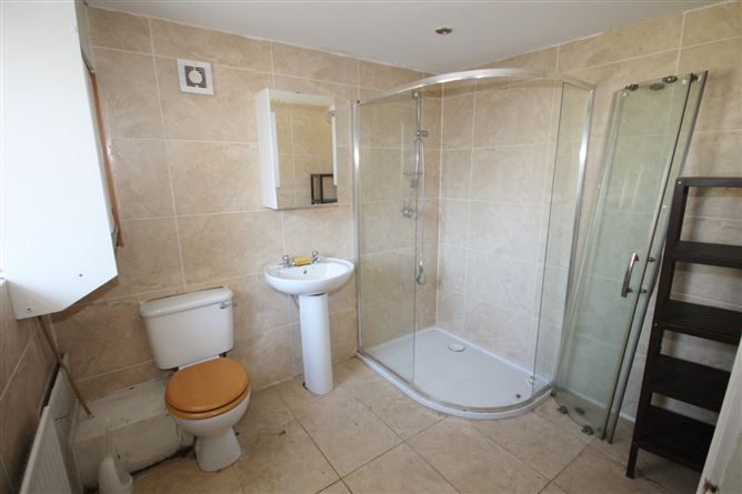 3 Hibernian Terrace, Chapelizod Road, Chapelizod, Dublin 20