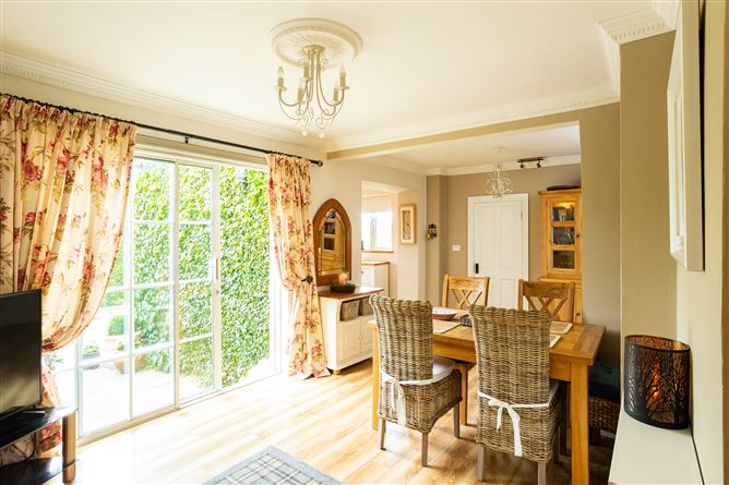 14 Woodbine Lawn, Inniscarra View, Ballincollig, Cork, P31 HX07