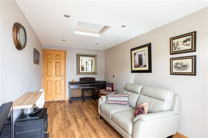 14 Woodbine Lawn, Inniscarra View, Ballincollig, Cork, P31 HX07