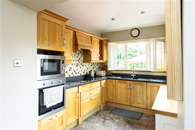 14 Woodbine Lawn, Inniscarra View, Ballincollig, Cork, P31 HX07