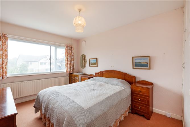 6 St Fintans Road, Sutton, Dublin 13