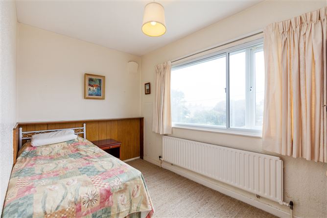 6 St Fintans Road, Sutton, Dublin 13