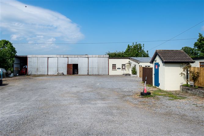 Glasshouse, Blueball, Tullamore, Co. Offaly