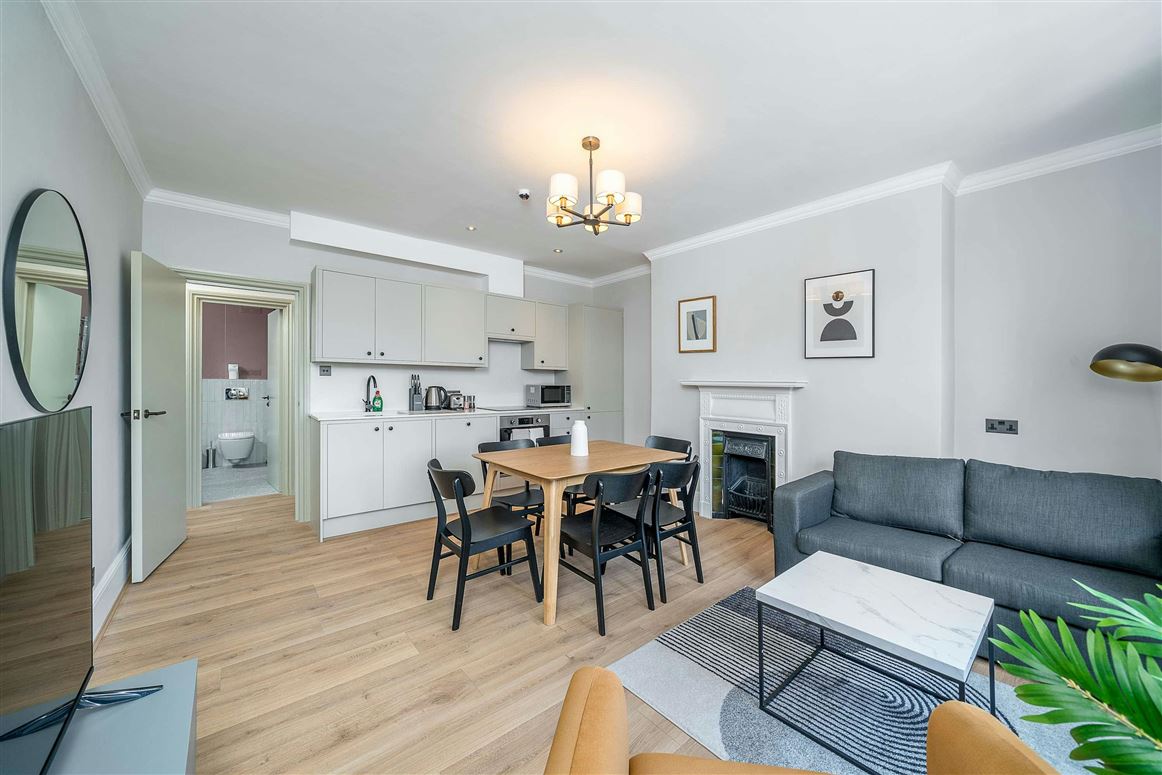 Ivory & Dusk,London,Greater London,United Kingdom