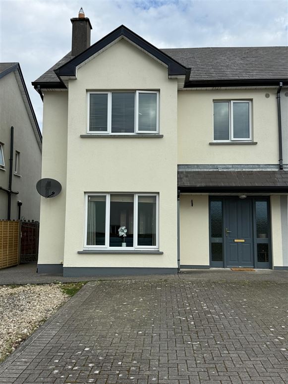 39 Kilbeagh Village, Charlestown, Mayo