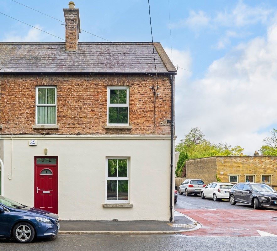 The Barracks, Drogheda Street, Monasterevin, Kildare Kelly Hudson