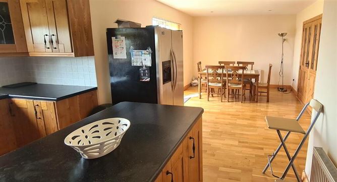 5 Spring Glen, Rooskey, Roscommon