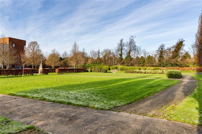 54 Castlegate Crescent, Adamstown, Lucan, Co. Dublin