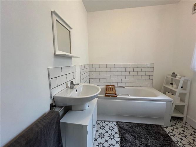 3 Court View, Friary Walk, Callan, Kilkenny