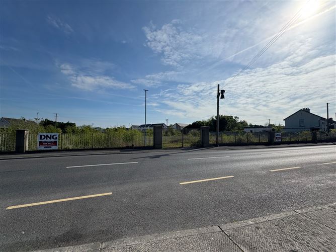 Wolfe Tone Street, Mountmellick, Co. Loais