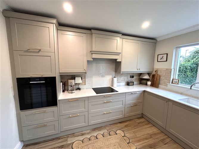 16 Castlemartin Green, Bettystown, Meath