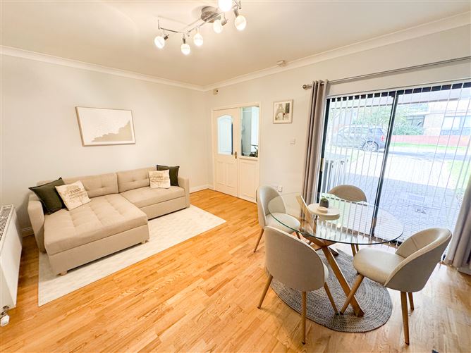 8 Gleann na Ri, Druids Valley, Cabinteely, Dublin