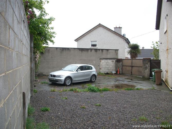 13 Oak Park Drive, Santry,   Dublin 9