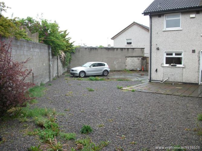 13 Oak Park Drive, Santry,   Dublin 9