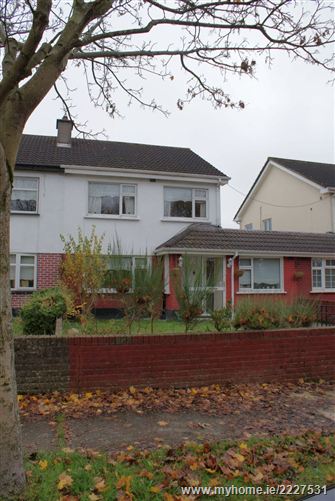 19 Woodvale Grove, Clonsilla, Dublin 15