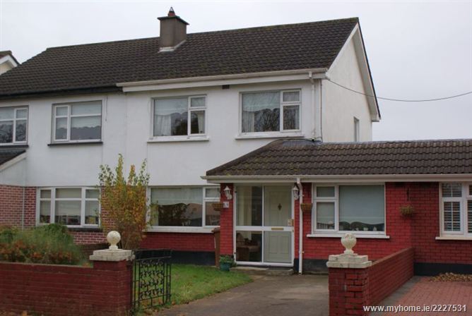 19 Woodvale Grove, Clonsilla, Dublin 15