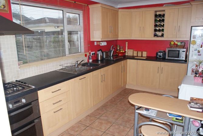 19 Woodvale Grove, Clonsilla, Dublin 15