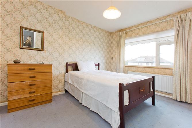 31 Highland Grove, The Park, Cabinteely, Dublin 18