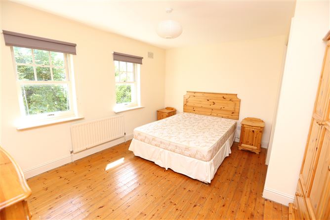 10 The Courtyard, Eastham Road, Bettystown, Co. Meath