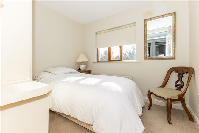 14 Auburn Grove, Malahide,   County Dublin