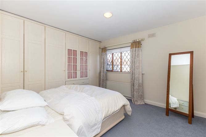 14 Auburn Grove, Malahide,   County Dublin