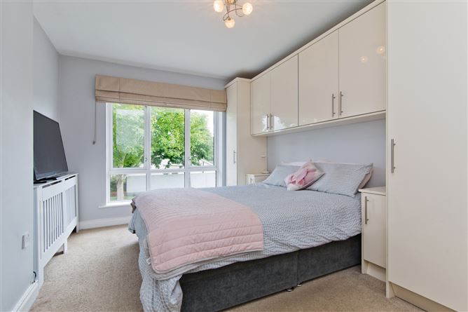 8 Daletree Close, Ballycullen, Dublin 24