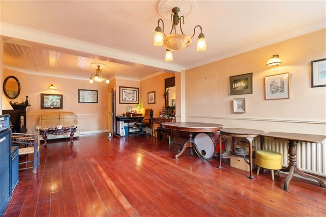 31 Whitebarn Road, Churchtown, Dublin 14